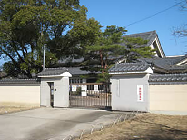 鼓阪小学校